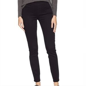 Signature Gold by Levi Strauss Black Skinny Pull-On Shaping Jeans 8s 29"X28"